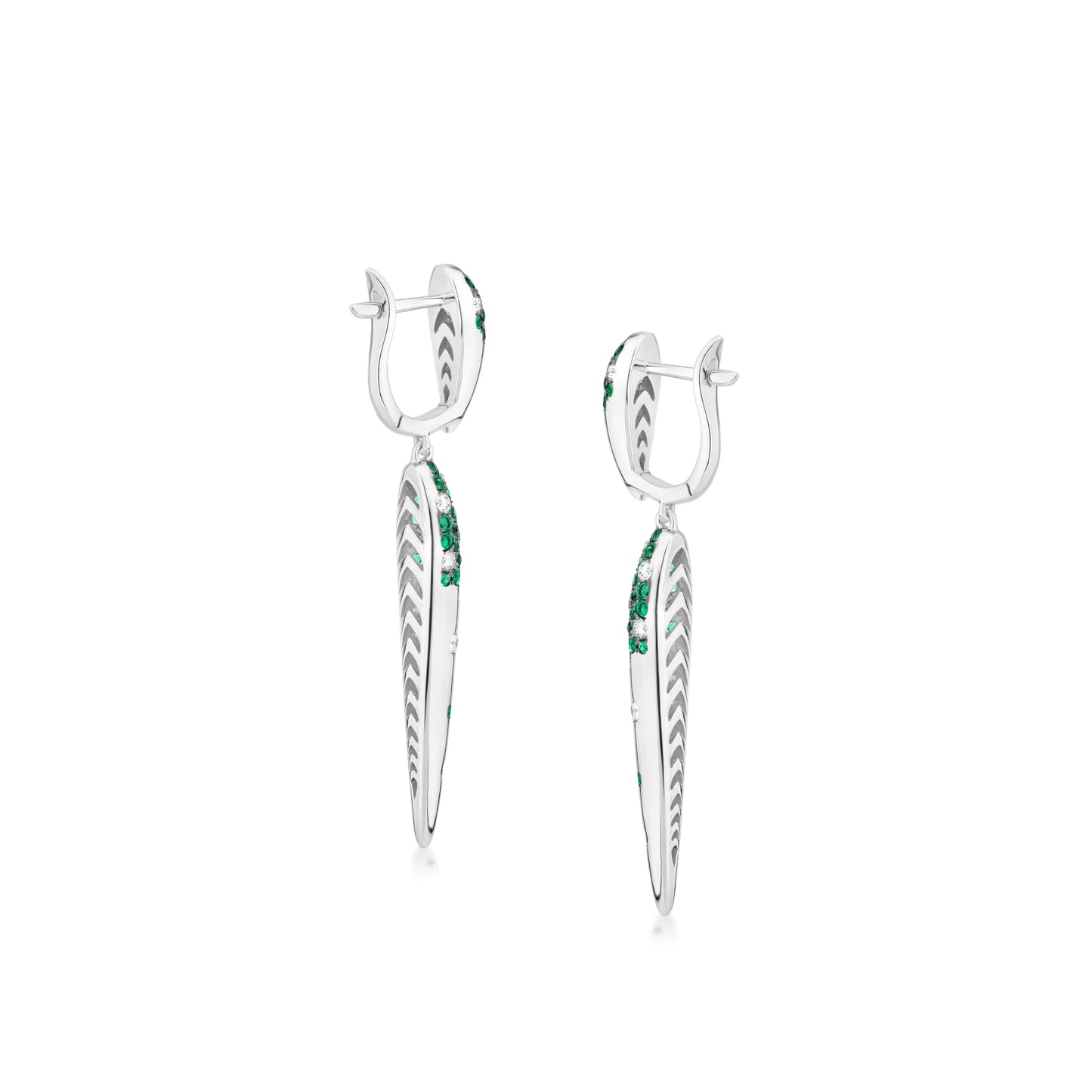 18K White Gold White Diamond and Emerald Dangle Earring